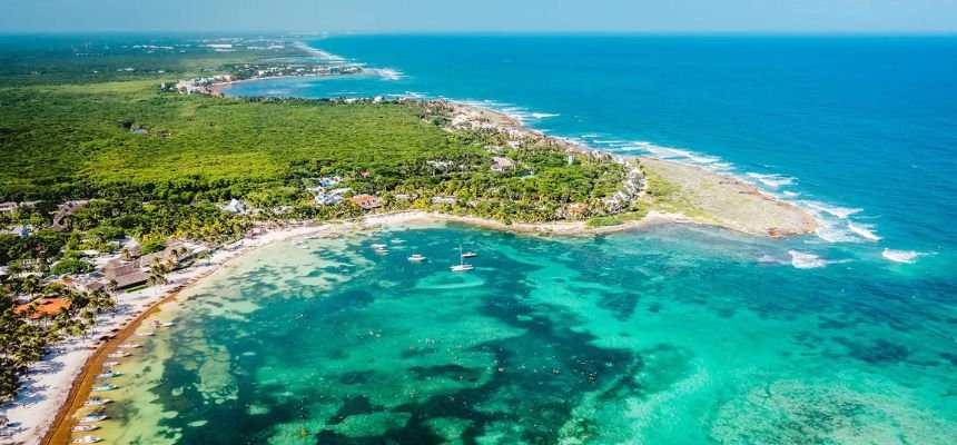 Air Transat Akumal Office in Mexico